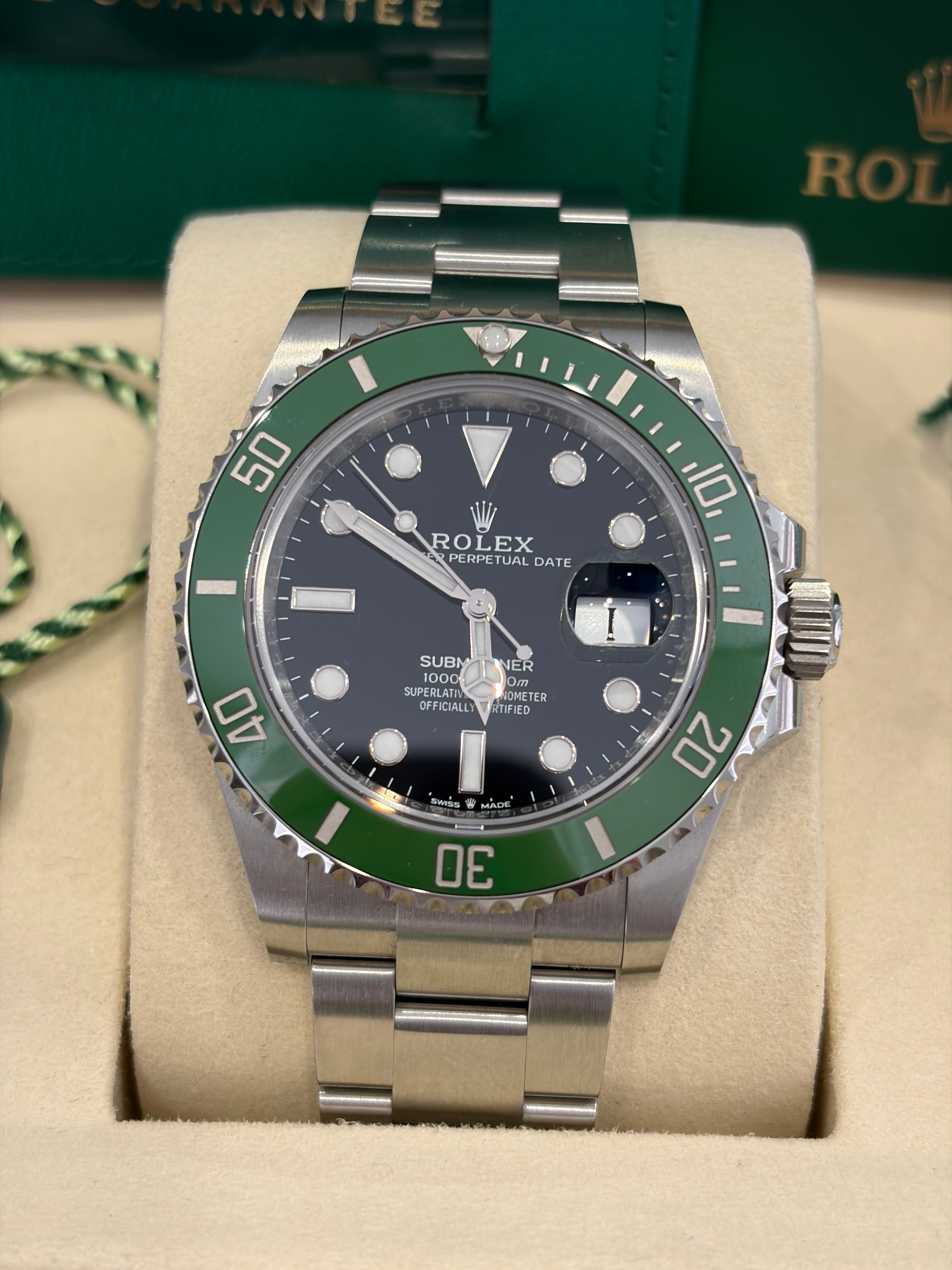Rolex Submariner 126610LV “Starbucks” 2025 Box & Papers